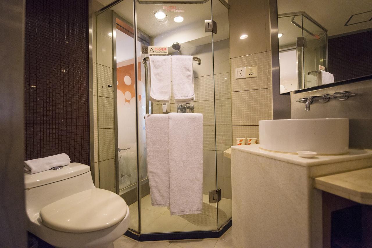 Motel Zhenjiang Jiefang Road Exteriör bild
